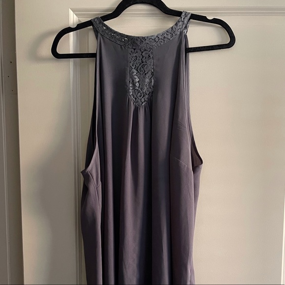 Gray Sleeveless Top With Lace Neck Detail - Picture 5 of 6